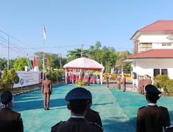 Hari bhakti Adhyakss ke -63 kejari barru mengajak jajarannya selalu evaluasi dan introspeksi kinerja agar tingkat kepercayaan masyarakat meningkat