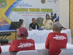 Pelatihan Pemandu Wisata Buatan Berakhir, Kadisporapar Sidrap Harap Peserta Aplikasikan Ilmu yang Diperoleh
