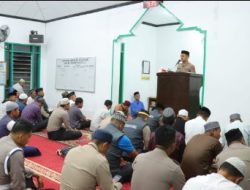 Lanjutan Program Safari Subuh di Masjid Aisyah Buccello Kapolres Soppeng Sambut Pemilu 2024 Dengan Damai