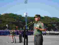 Upacara Peringatan HUT TNI Ke-78 Pangdam XIV Hasanuddin Di Lapangan Karebosi Makassar