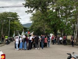 Puluhan Personil Polres diterjungkan mengawal aspirasi oleh Himpunan Mahasiswa Muslim(HMI) Soppeng