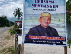 Pilkada Serentak Semakin Dekat,Sejumlah Relawan Ahmad Syaifuddin Banru Pasang Baliho Disejumlah Titik Strategis Di Polman