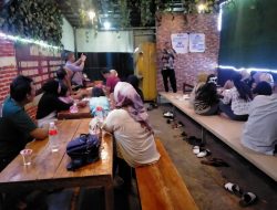 Ketua Tim B1-C3 Sosialisasi Tim Yaga Yingde Group dan aplikasi chat Yaga Yingde Group