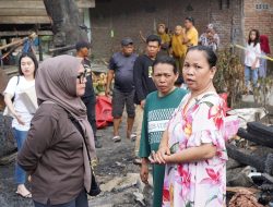 Setelah menghadiri Undangan di kecamatan tanete rilau, andi Ina kartika sari langsung bergegas ke lokasi kebakaran di Dusun jalangnge