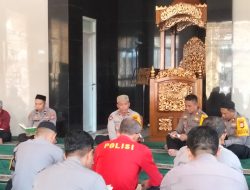 Wakapolres Gowa Beri Siraman Rohani Personel di Masjid Al Gaffar