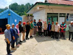 Pj Bupati Enrekang Serahkan Bantuan Langsung kepada Korban Kebakaran di Desa Pana