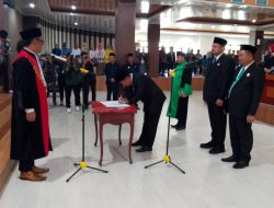 H. Pahry Padly,SE Resmi Dilantik Ketua DPRD,Ia Berterima Kasih Kepada Warga Polman Dan Pengurus DPD II Partai Golkar 