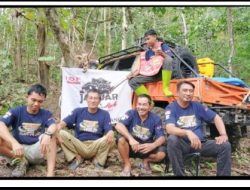 Kapolres Pinrang disela sela istirahatnya bersama team Jaguar Extreme dan overland Polres Pinrang melakukan kegiatan Latemmamala Bhayangkara Offroad