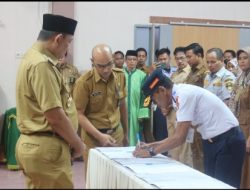 Lantik 115 Pejabat Lingkup Pemkab Wajo, Amran Mahmud Harap Jadi Garda Terdepan Laksanakan Program