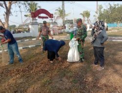 Danramil 1420-06/Panca Rijang Menonjolkan Semangat Nasionalisme Melalui Ziarah Kubur dan Pembersihan TMP