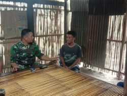 Dalam Mencegah DBD Babinsa Koramil 1420-02/Tellulimpoe Rutin Komsos Bersama Warga Himbau Jaga Kebersihan Lingkungan 