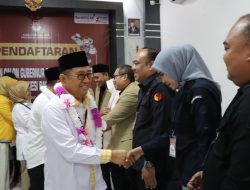 Paslon Gubernur Sulbar ABM-Arwan Aras Resmi Mendaftar Di KPU Sulbar