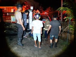 Kapolsek Tinambung Bersama Personil Opsnal Polres Polman Mendatangi TKP Dugaan Tindak Pidana Penganiayaan Menggunakan Senjata Tajam 