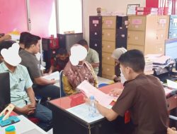 Korupsi Dana Covid 19 Tahun Anggaran 2020,Polres Polman Serahkan Tersangka Beserta  Barang Bukti ke Kejaksaan Negeri Polewali