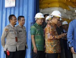 Pastikan Ketersediaan dan Kualitas Beras, Bupati Polman Tinjau Gudang Bulog