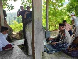 Kapolda Sulbar Ziarah Di Makam Raja Balanipa Pertama Di Desa Napo