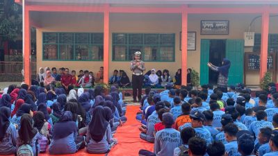 Maksimalkan Sisa Waktu Operasi Patuh, Kasat Lantas Parepare Edukasi Pelajar SMP dan Karyawan Telkom Soal Tertib Lalu Lintas