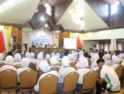 Wakapolres Parepare Beri Pembekalan Calon Paskibraka 2025 di Barugae Rujab Wali Kota