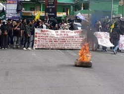 Aksi Demo Solidaritas Peduli Enrekang: Tuntut Reformasi Polisi dan Bubarkan DPR