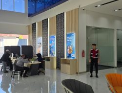 Sat Samapta Polres Parepare Laksanakan Pengamanan dan Pengawalan di Bank, Pastikan Situasi Aman dan Kondusif