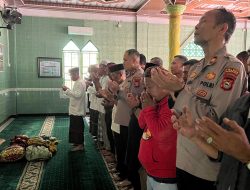 Kunjungi Lokasi Kebakaran, Kapolres Parepare Ikut Shalat Jenazah Bersama Warga Menara Soreang