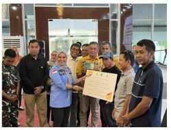 Bupati Barru Serahkan Bantuan Program Optimasi Lahan Pertanian Senilai Rp41,4 Miliar kepada Kelompok Tani