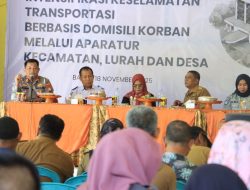 Kasat Lantas polres barru sosialisasi dalam dialog Intensifikasi Keselamatan Transportasi Berbasis Domisili Korban Melalui Aparatur Kecamatan, Lurah dan Desa.