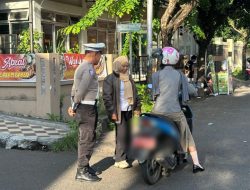 Petugas Temukan Pengendara Motor Tidak Pakai Helm, Kasat Lantas Polres Parepare : Helm Adalah Kewajiban, Melindungi Kepala dari Benturan
