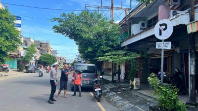 Patroli Unit Turjawali Sat Lantas Polres Parepare Lakukan Pemantauan Area Larangan Parkir