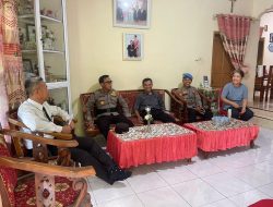 Kapolres Soppeng Laksanakan Silaturahmi dan Tinjau Kesiapan Gereja Jelang Natal dan Tahun Baru
