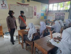 Sentuhan Polwan untuk Generasi Sehat, PSM Polres Gowa Pantau MBG di SMA 19 Gowa