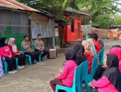 Polsek KPN Manfaatkan Jumat Curhat untuk Edukasi Kebersihan Warga