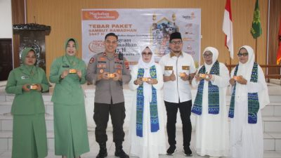 Jelang Ramadhan, Waka Polres Parepare Hadiri Tebar Paket Sembako untuk Warga