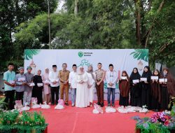 Bupati Barru Gelar Bukber  Di Rujab Bupati , Kurang Lebih 3.500 Warga Ikut Serta