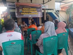 Bhabinkamtibmas Polsek Soreang Sosialisasikan Call Center 110 Lewat Jumat Curhat