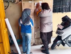 Satu Hari Satu Rumah, Bhabinkamtibmas Polsek Soreang Sosialisasikan Layanan Call Center 110