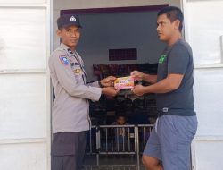 Melalui “Satu Hari Satu Rumah”, Bhabinkamtibmas Polsek Soreang Terus Tebar Call Center 110