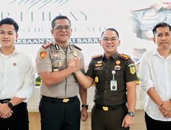 Kapolres Barru Berikan Kejutan Ulang Tahun kepada Kajari Barru, Wujud Sinergitas Penegak Hukum