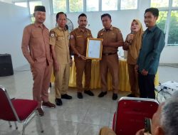 Pemkab Polman Serahkan Sertifikat Halal,Jamin Kualitas Produk Pemotongan Unggas