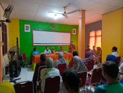 Bhabinkamtibmas Polsek KPN Dampingi Penetapan Ketua LPMK Terpilih Kelurahan Ujung Sabbang