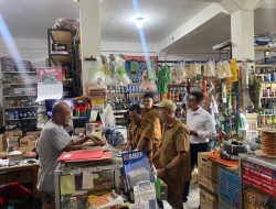 Polres Barru Bersama Disperindak Kop Kabupaten Barru Lakukan Monitoring  Terhadap Penjualan Gas Elpiji 3 kg