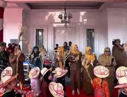 Atraktif, Panen Raya Jagung Hiasi Karnaval TK/RA Kecamatan Maritengngae