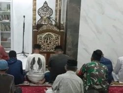 TNI Manunggal Bersama Rakyat, Babinsa Koramil 1409-01/Somba Opu Laksanakan Safari Subuh dan Komsos