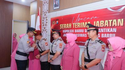 Kapolres Barru Pimpin Serah Terima Jabatan Kapolsek Barru Dan Pelantikan Kasiwas Polres Barru