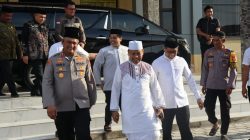 Ustaz Das’ad Latif Isi Tausiah di Polres Soppeng, Pesan Akhlak Jadi Penguatan bagi Personel