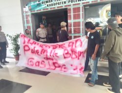 HMI Cabang Polman Gelar Aksi Demonstrasi, Sorot Harga BBM dan LPG 3 Kg Melonjak Serta Evaluasi Surat Edaran Bupati