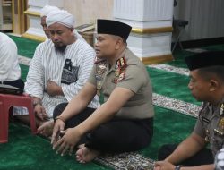 Wujudkan Polisi Bersama Masyarakat Melalui Subuh Keliling, Kapolres Toraja Utara Kunjungi Masjid Besar Rantepao