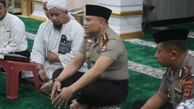 Wujudkan Polisi Bersama Masyarakat Melalui Subuh Keliling, Kapolres Toraja Utara Kunjungi Masjid Besar Rantepao