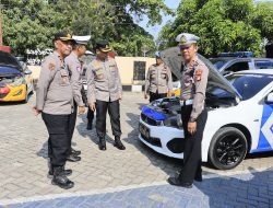 PASTIKAN KESIAPAN PELAYANAN KEPADA MASYARAKAT, KAPOLRES BARRU PIMPIN PEMERIKSAAN KENDARAAN DINAS JELANG AUDIT KINERJA ITWASDA POLDA SULSEL